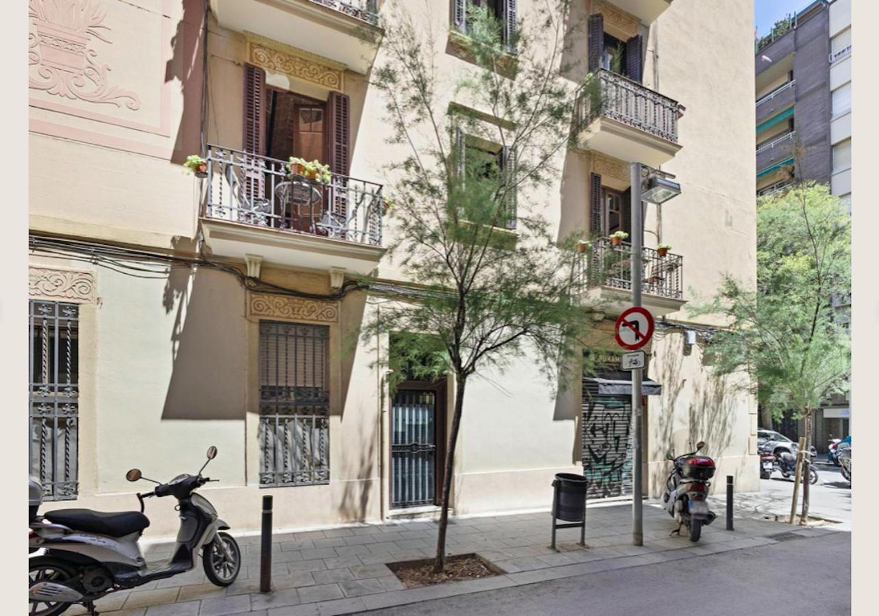 Great Apartment In Sagrada Familia With Balcony Barcelona Exterior photo