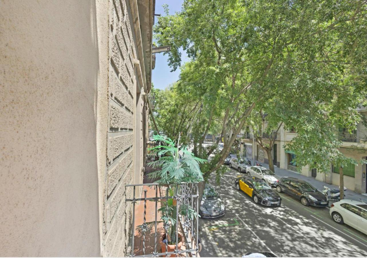 Great Apartment In Sagrada Familia With Balcony Barcelona Exterior photo